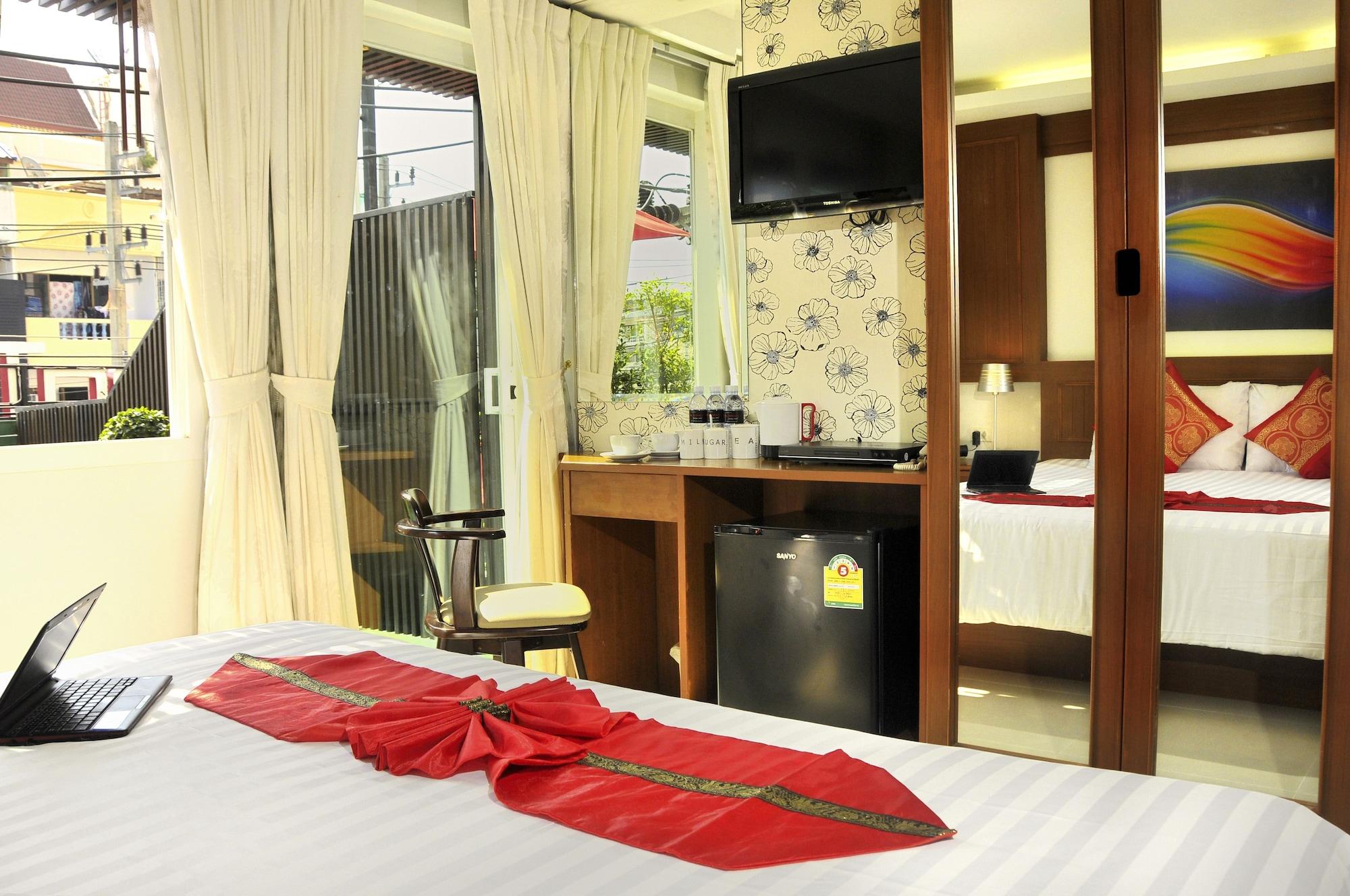Patong Terrace Boutique Hotel Esterno foto